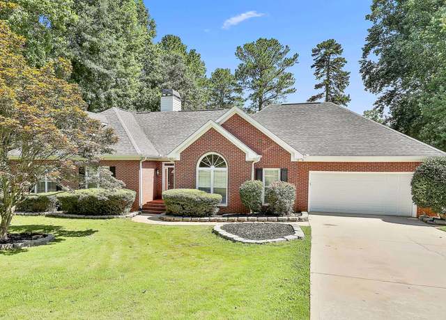 Property at 63 Clubview Dr, Newnan, GA 30265, 4 beds, 3.5 baths