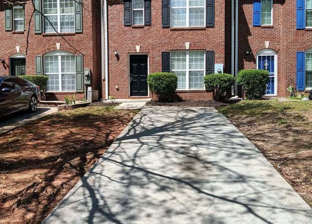 Property at 349 Saratoga Pl, Riverdale, GA 30296, 3 beds, 2.5 baths