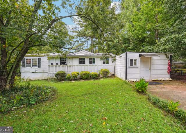 Property at 8044 Big Rock Dr, Douglasville, GA 30134, 3 beds, 2 baths
