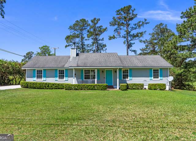 Property at 21 Brookview Dr, Valdosta, GA 31602, 3 beds, 2 baths