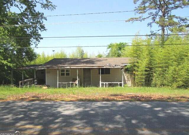 Property at 190 Youngblood Rd SE, Milledgeville, GA 31061, 3 beds, 1 bath
