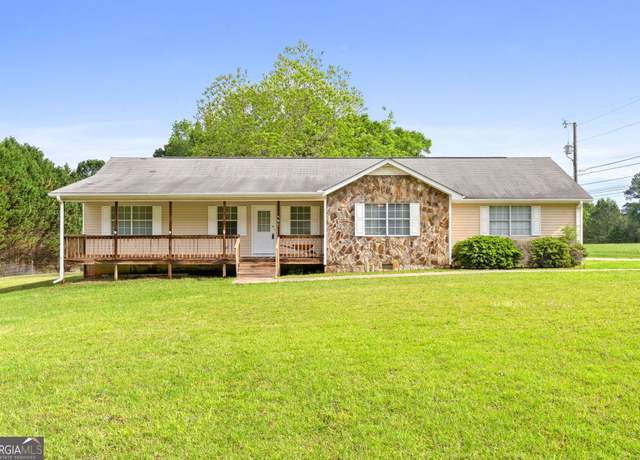 Property at 873 Austin Rd, Newnan, GA 30263, 3 beds, 2 baths