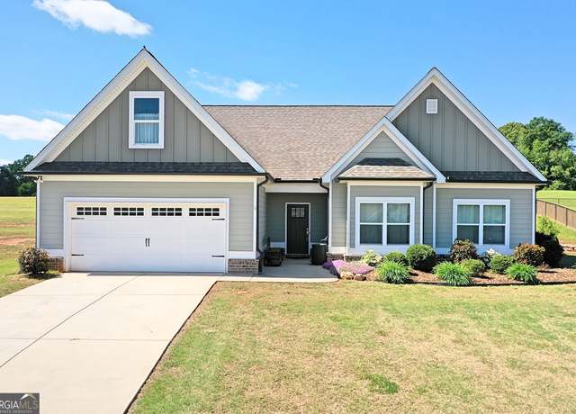 Property at 124 Alexander Lakes Dr, Eatonton, GA 31024, 4 beds, 2 baths