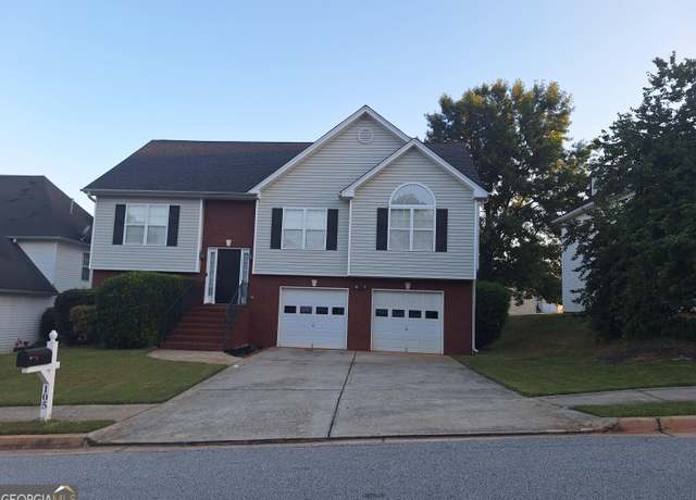 Property at 105 Dairyland Dr, Covington, GA 30016, 4 beds, 3 baths