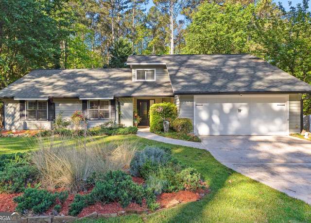 Property at 203 Silverwood Way, Peachtree City, GA 30269, 3 beds, 2 baths