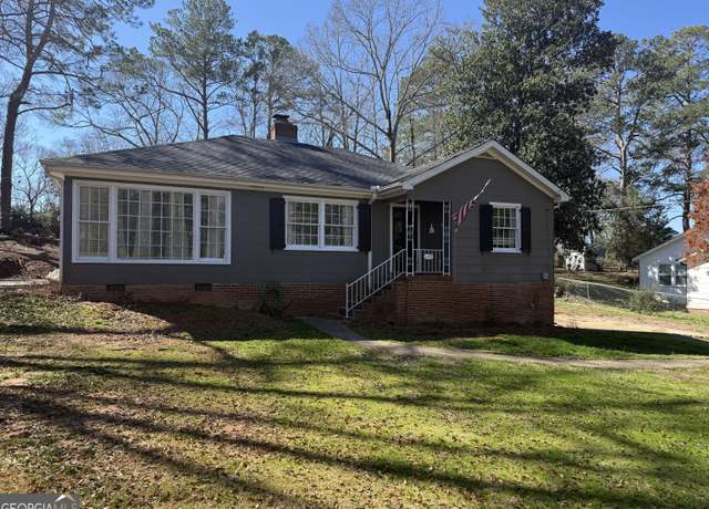 Property at 425 Gordon Cir, Lagrange, GA 30240, 3 beds, 2.5 baths