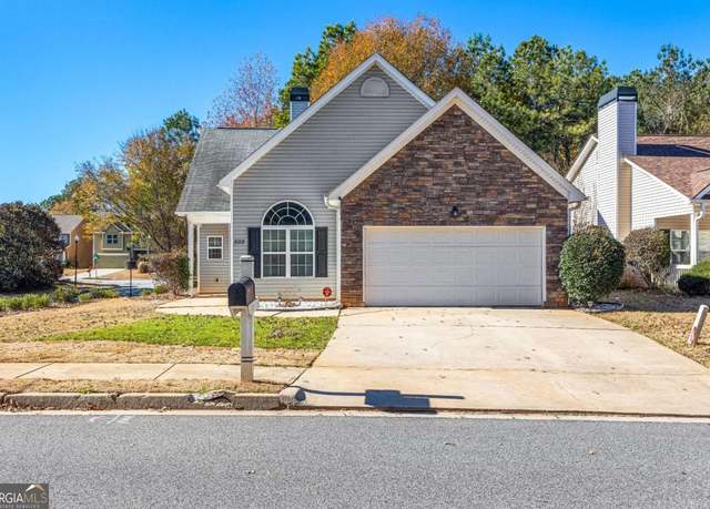Property at 502 Hunterian Pl, Newnan, GA 30265, 3 beds, 2 baths
