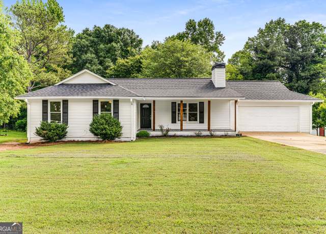 Property at 4715 Countryside Dr, Flowery Branch, GA 30542, 3 beds, 2 baths