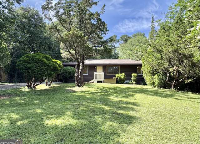 Property at 10173 Brass Ring Rd, Jonesboro, GA 30238, 3 beds, 2 baths