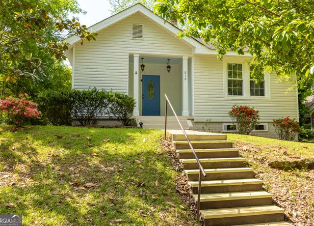 Property at 814 Ninth Ave, Thomaston, GA 30286, 2 beds, 1.5 baths