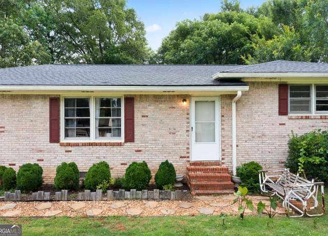 Property at 107 Meadow Ln, Cartersville, GA 30120, 3 beds, 1 bath