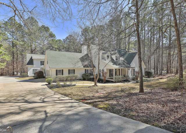Property at 2390 Mount Carmel Rd, Newnan, GA 30263, 4 beds, 3 baths