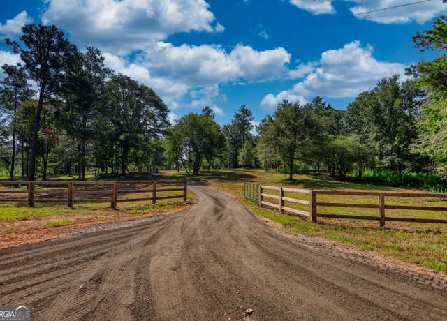 Property at 940 Newton Factory Bridge Rd, Covington, GA 30014