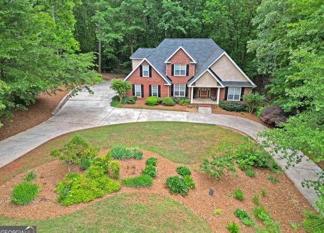 Property at 30 Joe Lee Dr, Sharpsburg, GA 30277, 3 beds, 2.5 baths