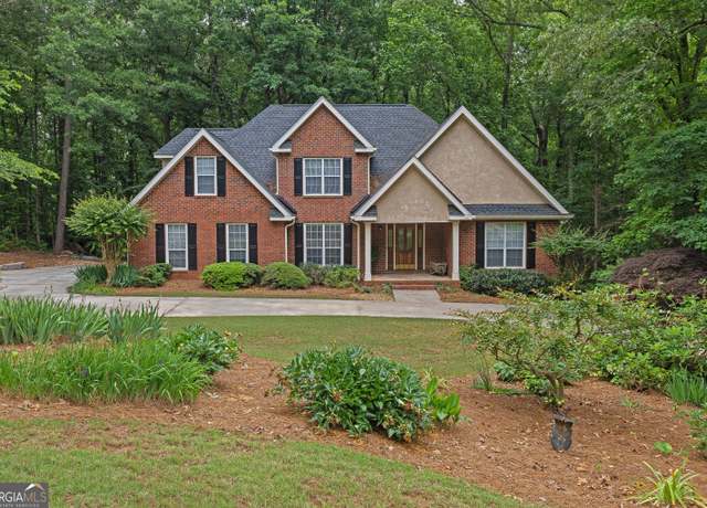Property at 30 Joe Lee Dr, Sharpsburg, GA 30277, 3 beds, 2.5 baths