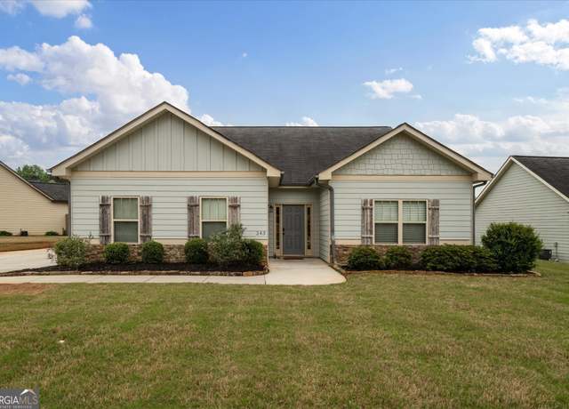 Property at 243 Summergate Ln, Villa Rica, GA 30180, 3 beds, 2 baths