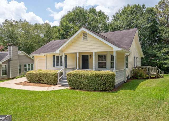 Property at 110 Stoney Brook Dr, Carrollton, GA 30116, 3 beds, 2 baths