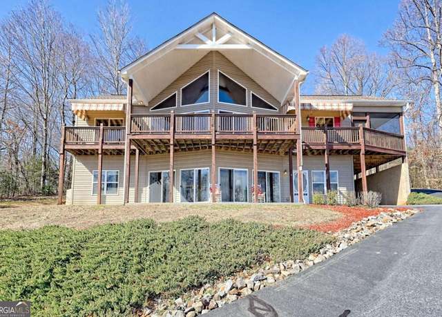 Property at 1085 Chatuge Village Cir, Hayesville, NC 28904, 3 beds, 3 baths