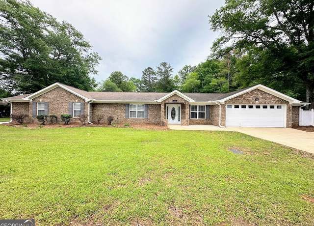Property at 580 Morton Rd, Anniston, AL 36205, 4 beds, 2.5 baths
