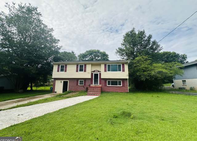 Property at 1766 Tilden Ave, Jonesboro, GA 30236, 5 beds, 2 baths