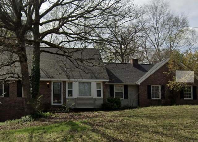 Property at 4668 N Stratford Oaks Dr, Macon, GA 31210, 4 beds, 3 baths