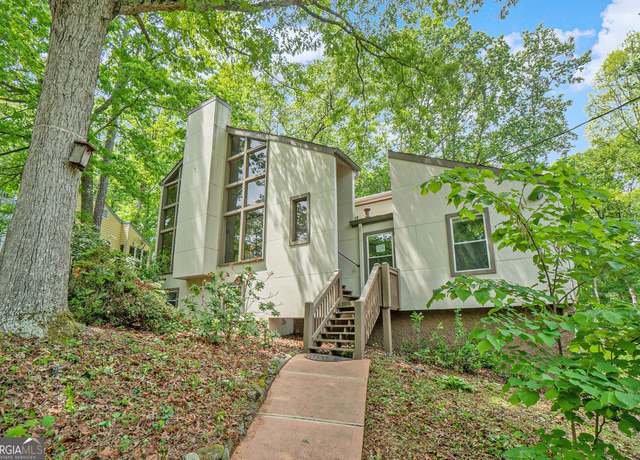 Property at 1213 Laurel Cliff Dr SE, Smyrna, GA 30082, 4 beds, 3 baths