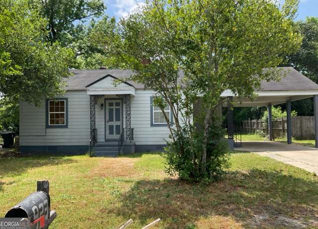 Property at 923 Mcarthur Blvd, Warner Robins, GA 31093, 3 beds, 2 baths