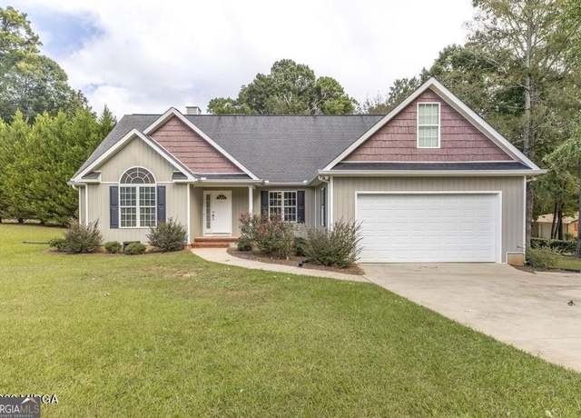 Property at 2191 Wesleyan Dr, Macon, GA 31210, 3 beds, 2 baths