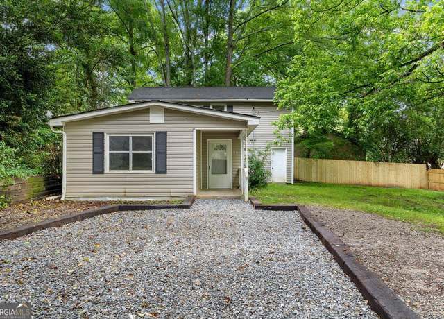 Property at 822 W Broad St, Griffin, GA 30223, 4 beds, 2 baths