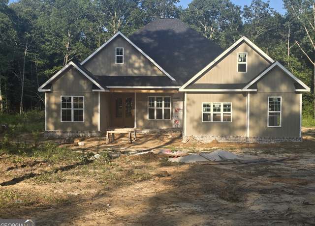Property at 901 Robin Hood Rd, Dublin, GA 31021, 4 beds, 3 baths