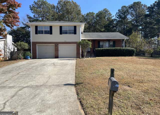 Property at 5878 Nell Ln, Ellenwood, GA 30294, 4 beds, 3 baths