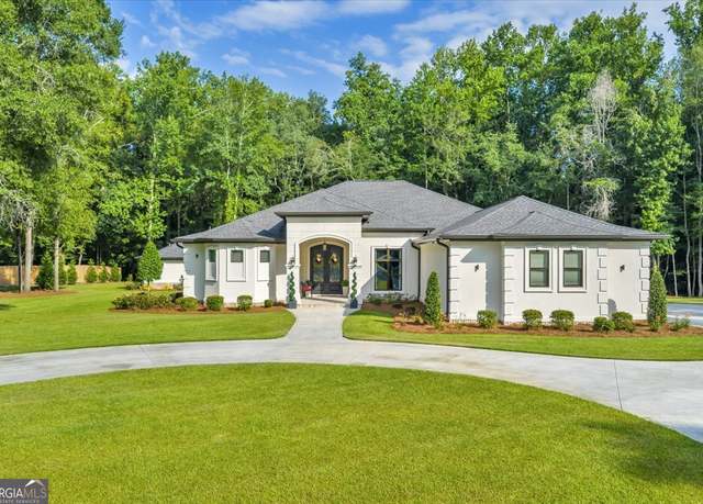 Property at 896 Bobby Jones Dr, Dublin, GA 31021, 4 beds, 3 baths