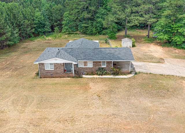Property at 409 N Green Cir, Mcdonough, GA 30252, 3 beds, 2 baths