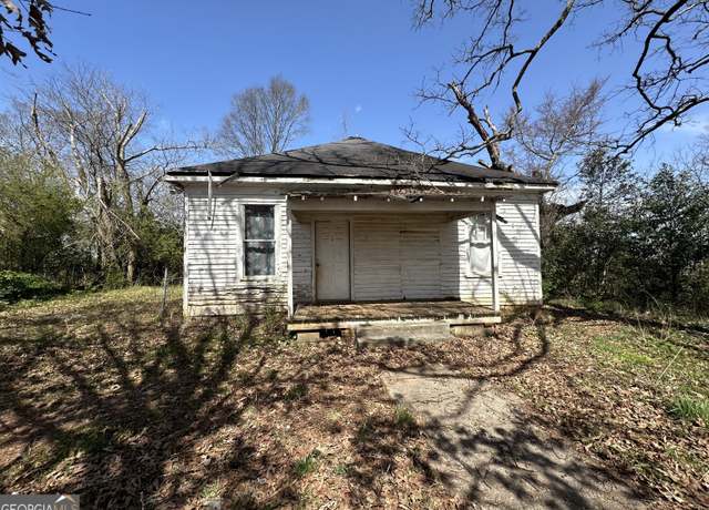 Property at 113 Elm St, Griffin, GA 30223, 3 beds, 1 bath