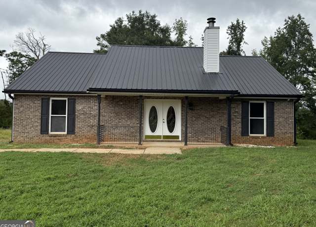 Property at 323 Snapping Shoals Rd, Mcdonough, GA 30252, 3 beds, 2 baths