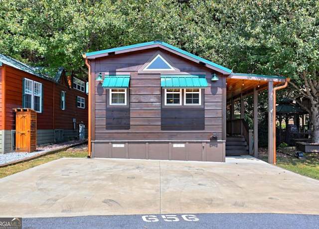 Property at 656 River Vista Dr, Dillard, GA 30537, 1 bed, 1.5 baths