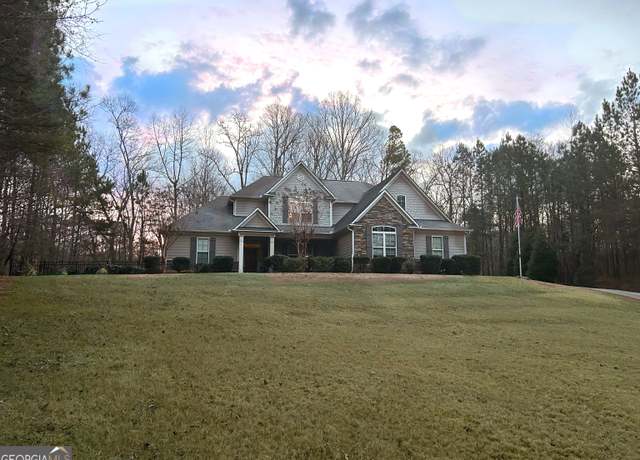 Property at 108 Creek Pointe Dr, Lagrange, GA 30240, 4 beds, 3.5 baths