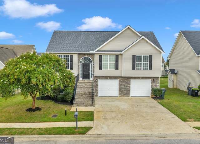 Property at 105 Browning Pt, Byron, GA 31008, 5 beds, 2.5 baths