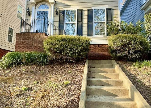 Property at 376 Providence Blvd, Macon, GA 31210, 3 beds, 2.5 baths
