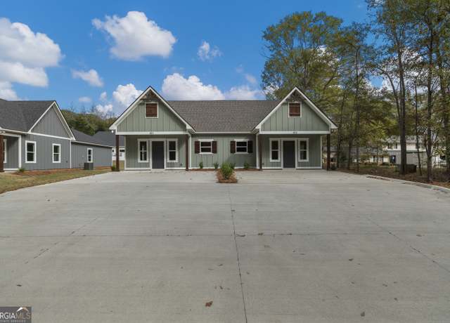 Property at 403 Georgia St, Pine Mountain, GA 31822, 3 beds, 2 baths
