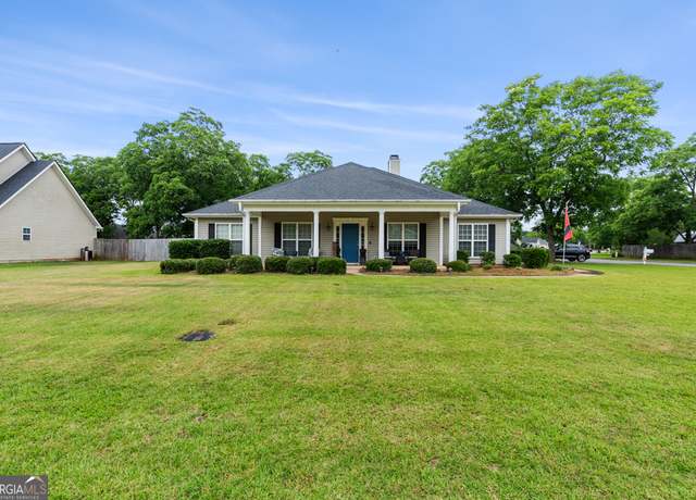 Property at 222 Duke Ln, Kathleen, GA 31047, 4 beds, 2.5 baths
