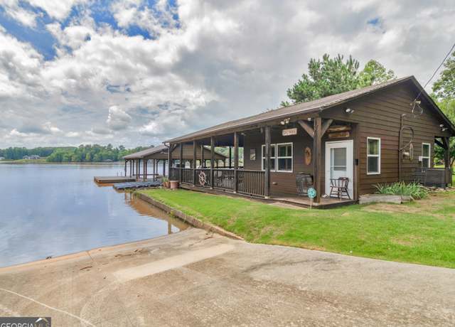 Property at 800 Rocky Point Rd, Covington, GA 30014