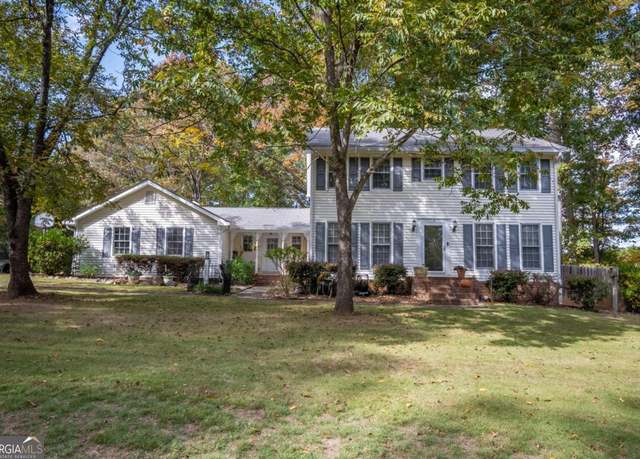 Property at 100 Hanover Dr, Bogart, GA 30622, 4 beds, 2.5 baths