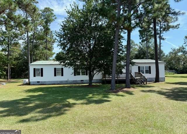 Property at 6000 Old Pence Farm Rd, Metter, GA 30439, 4 beds, 2 baths