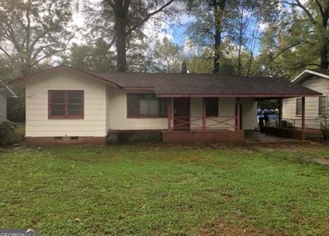 Property at 2846 Walker St, Columbus, GA 31903, 3 beds, 1 bath