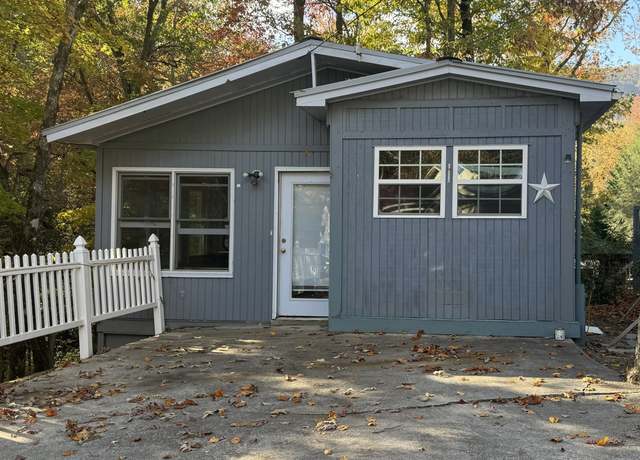 Property at 42 Rocky Ln, Cleveland, GA 30528, 2 beds, 1 bath