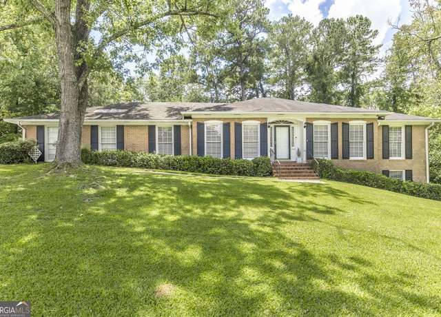 Property at 4630 Sprucewood Dr, Macon, GA 31210, 3 beds, 3 baths