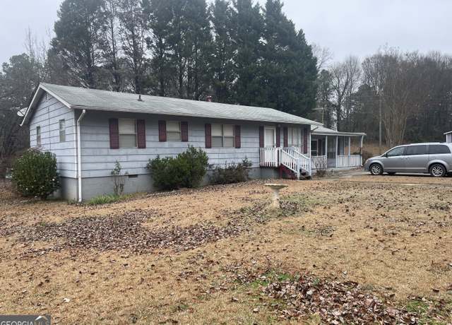 Property at 1028 Dixie Dr, Jonesboro, GA 30236, 3 beds, 2 baths