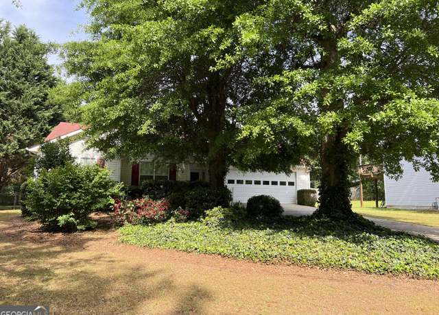 Property at 3041 Regal Dr, Mcdonough, GA 30253, 3 beds, 2 baths