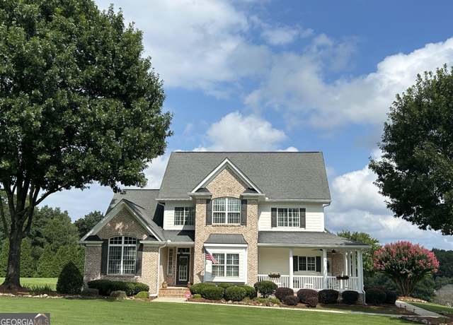 Property at 105 Wickham Dr, Tyrone, GA 30290, 5 beds, 4 baths